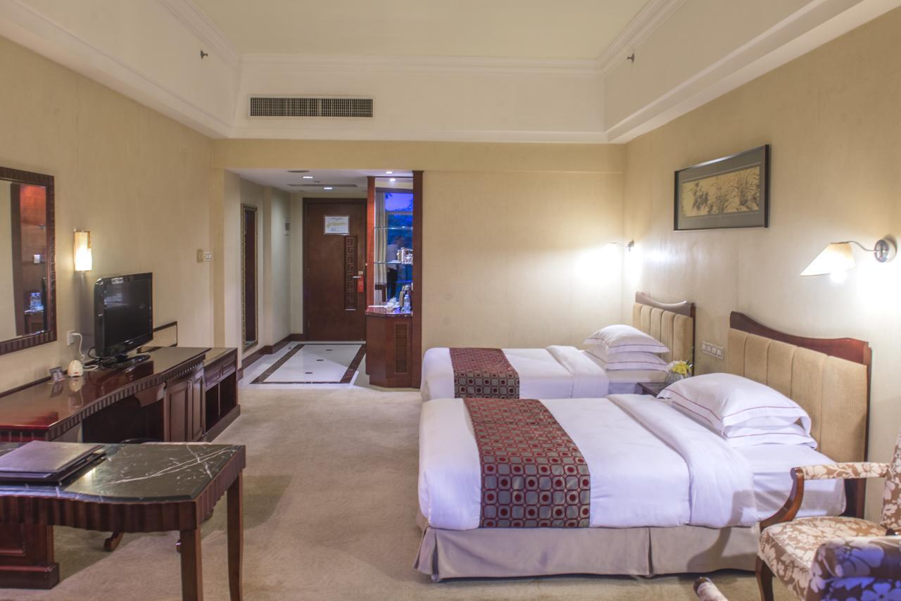 Phoenix Hotel Wuyi Jiangmen Exterior photo