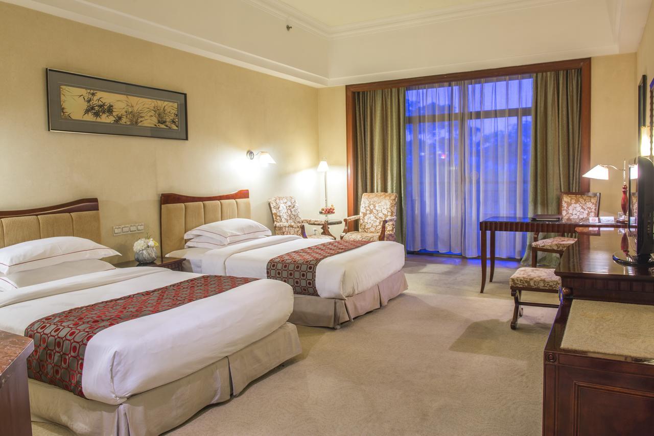 Phoenix Hotel Wuyi Jiangmen Exterior photo