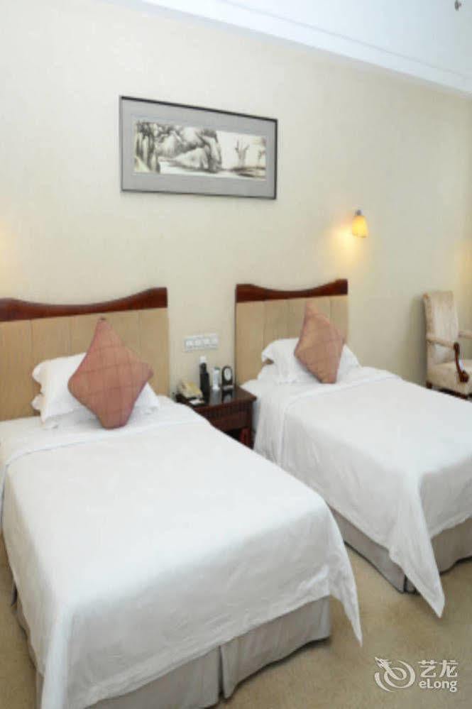 Phoenix Hotel Wuyi Jiangmen Exterior photo