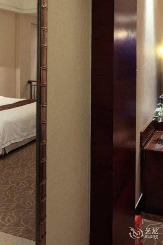 Phoenix Hotel Wuyi Jiangmen Exterior photo